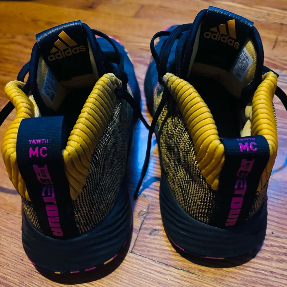Stylish Black and Yellow Athletic Sneakers